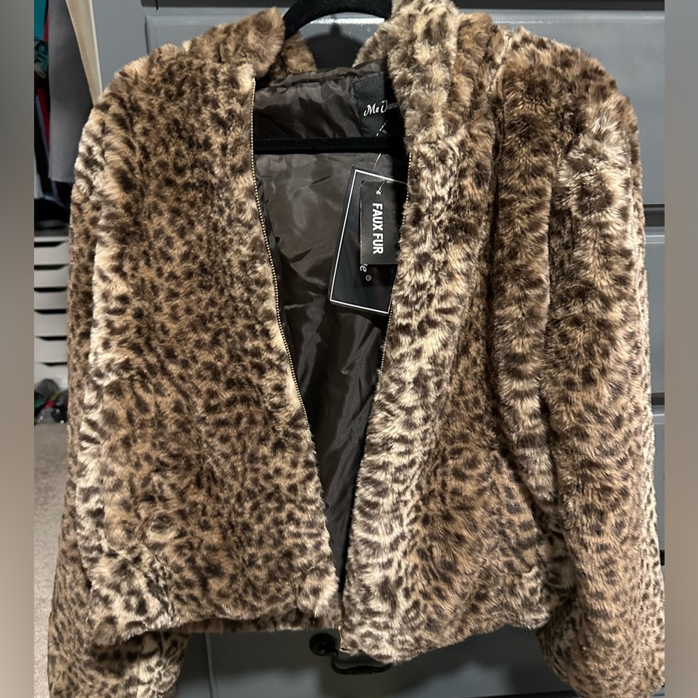Me Jane Leopard Jacket size Medium